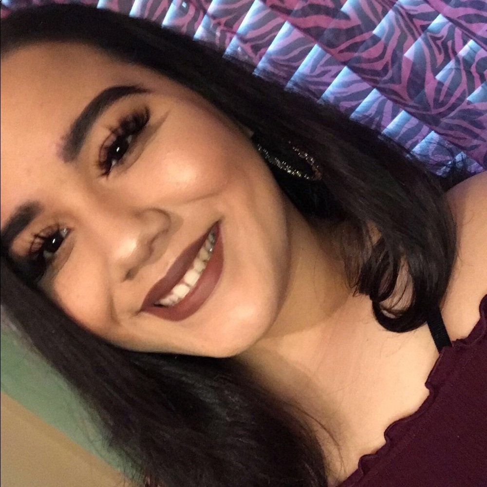 Meet your Posher, Melissa